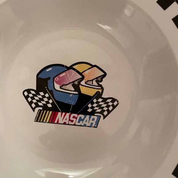 NASCAR Victory Soup Bowl marketed by Gibson 2002 Licensed by Nascar - Picture 2 of 6
